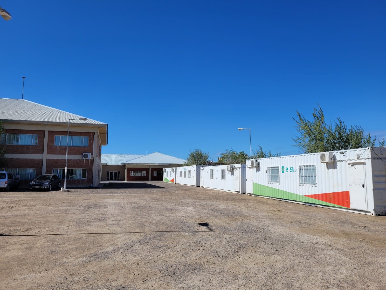 UTN CHUBUT SUMÓ AULAS MÓVILES PARA EL DICTADO DE SUS CLASES