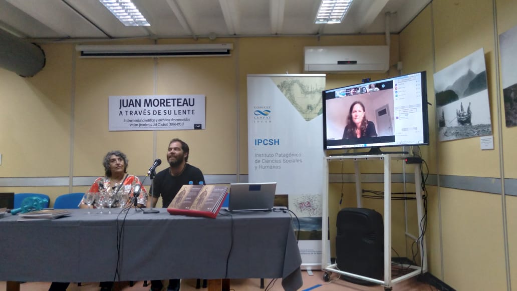 SE PRESENTÓ EL LIBRO “JUAN MORETEAU A TRAVÉS DE SU LENTE”