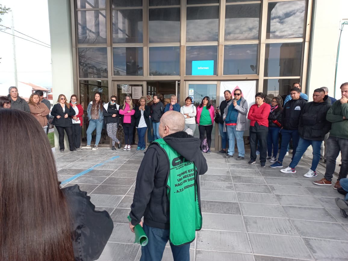 LA SALUD SIGUE RECLAMANDO