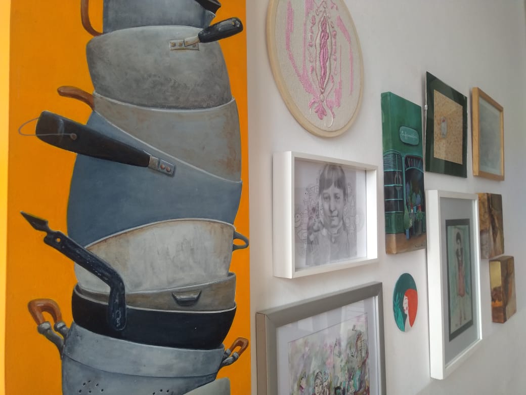 LA MUESTRA “MUJERES ARTISTAS” SE EXHIBE EN LA CASA DE LA CULTURA MADRYNENSE