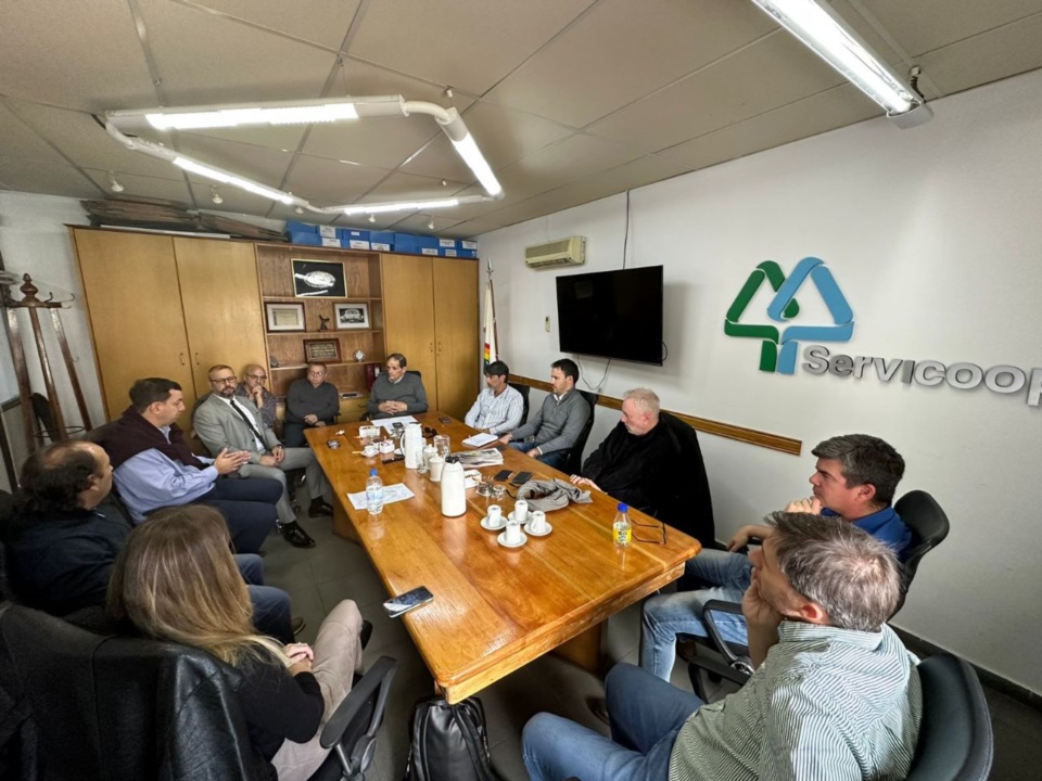 REUNIÓN EN SERVICOOP CON LA SECRETARÍA DE ENERGÍA POR LA DEUDA CON CAMMESA