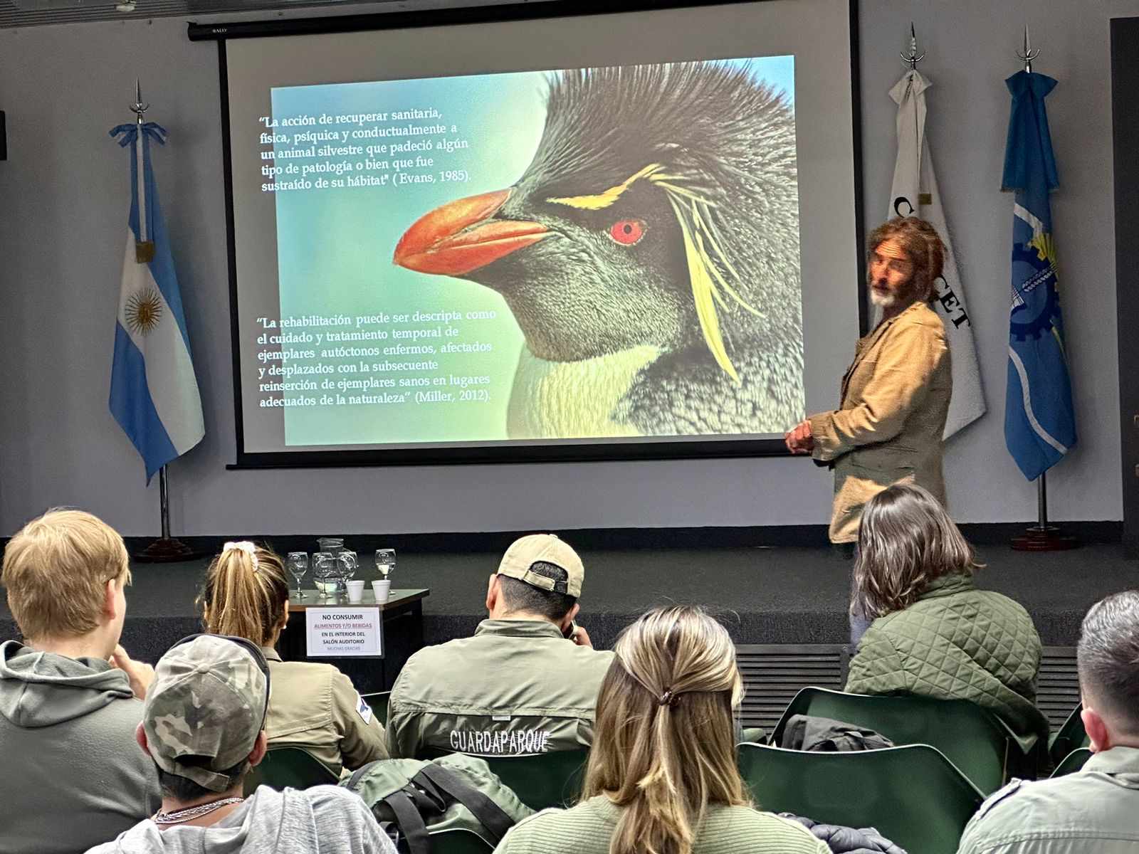 CAPACITACIÓN DE ASISTENCIA DE AVES Y MAMÍFEROS MARINOS PARA PERSONAL DE ACCIÓN INMEDIATA