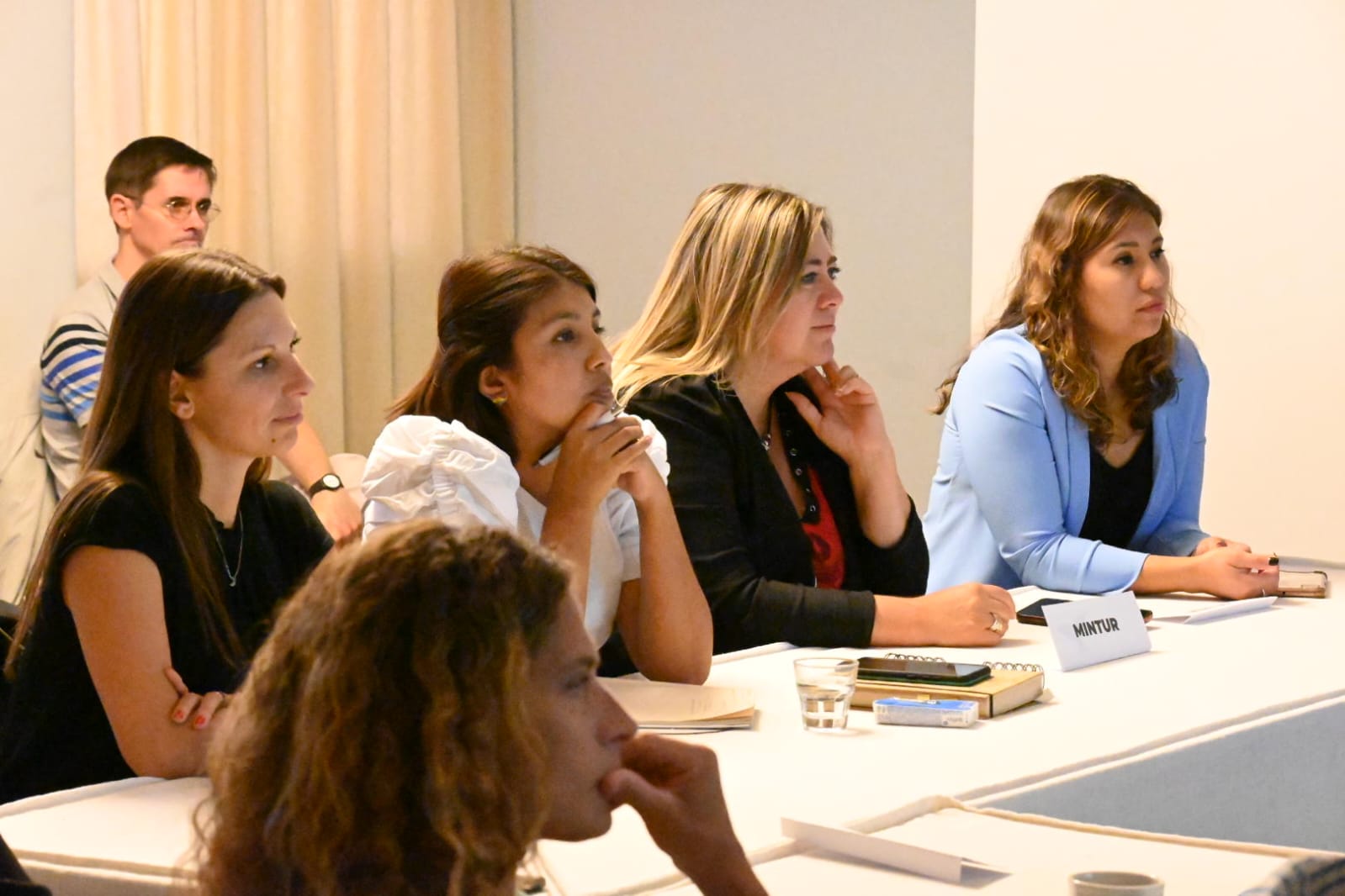 PUERTO MADRYN PRESENTÓ LOS RESULTADOS DE UN ESTUDIO DE MERCADO Y POSICIONAMIENTO QUE LO DESTACA DENTRO DE LOS PRINCIPALES DESTINOS DE ARGENTINA