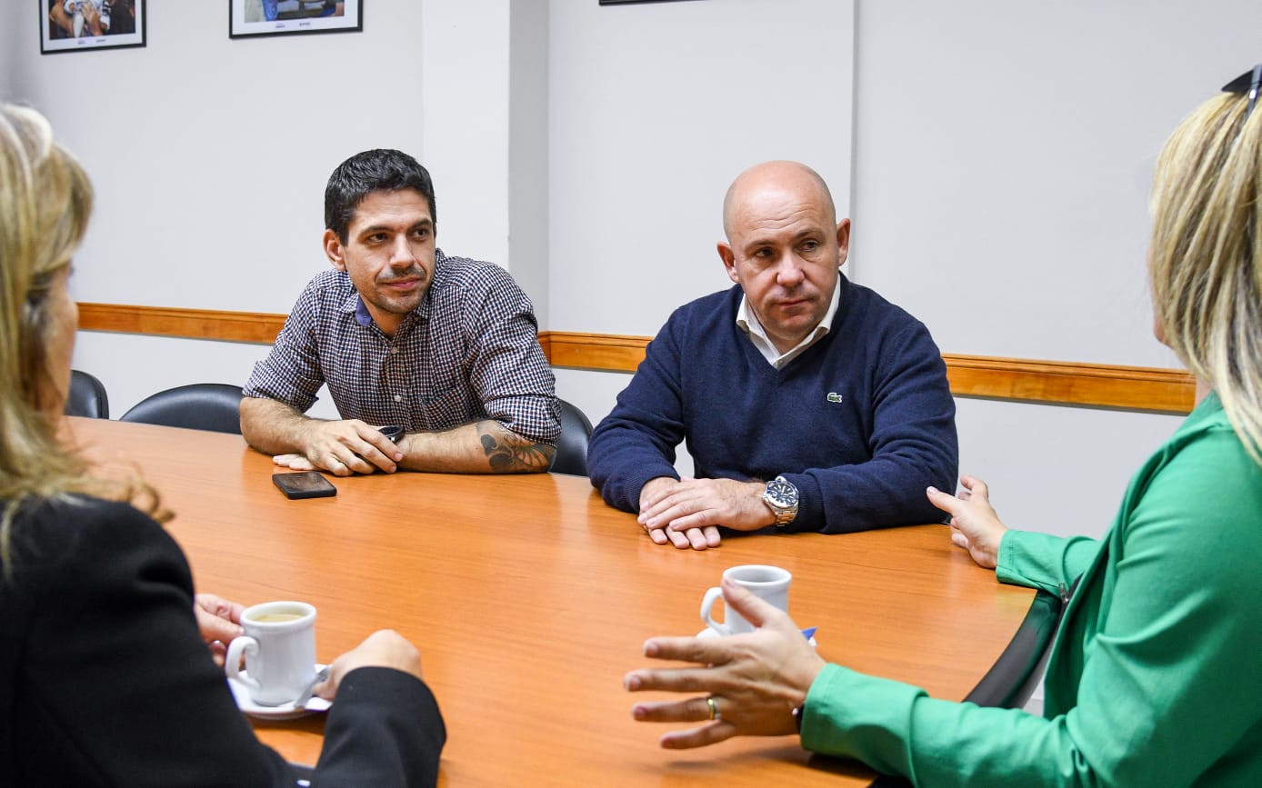 SASTRE RECIBIÓ A REPRESENTANTES DE LOS TRABAJADORES DE LA AFIP PARA SEGUIR AVANZANDO EN BENEFICIOS PARA LA COMUNIDAD