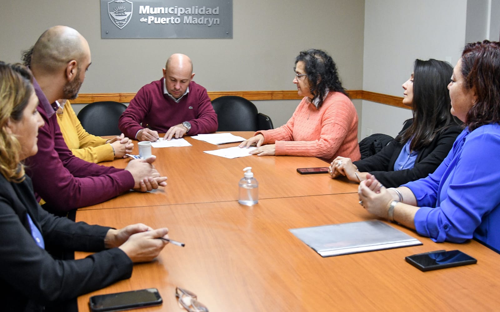 CONVENIO CON LA FACULTAD REGIONAL CHUBUT DE LA UTN PARA AGILIZAR LOS TRÁMITES DE HABILITACIÓN MUNICIPAL