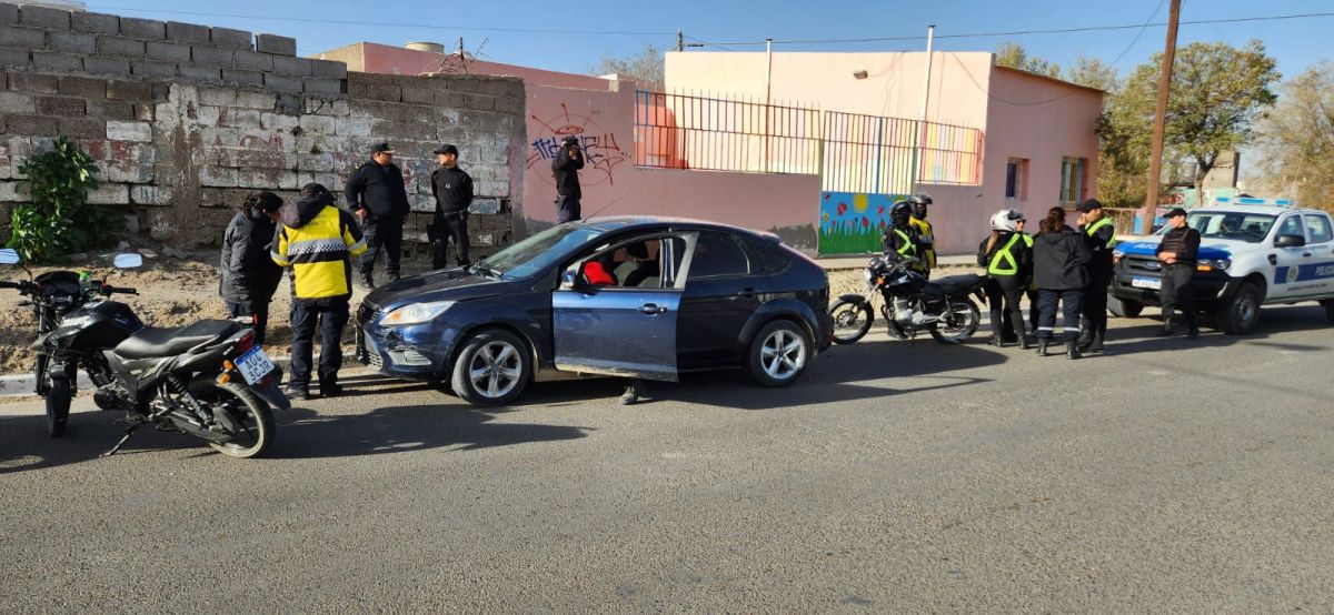 SECUESTRAN UN VEHÍCULO QUE FUNCIONABA COMO “UBER” TRUCHO