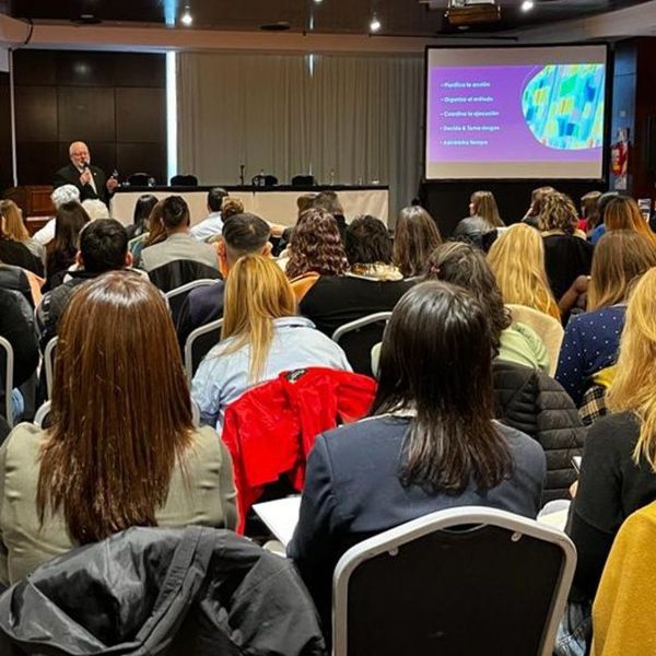 La APPM participó en el primer seminario patagónico intensivo de ceremonial