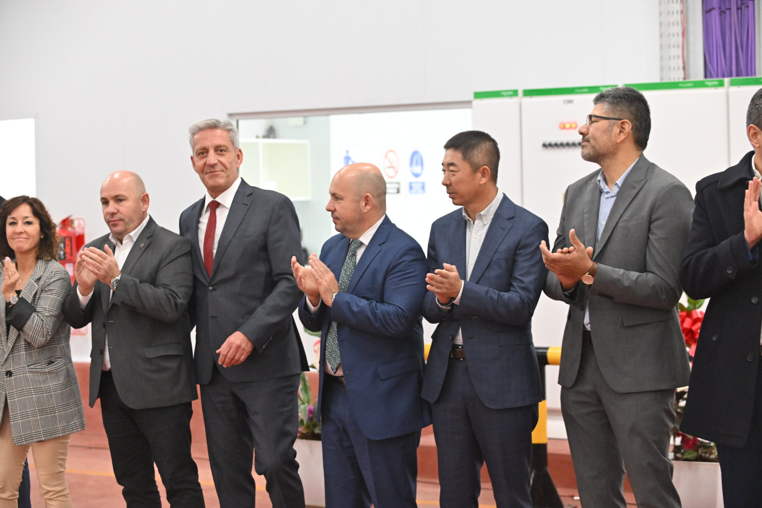 Arcioni participó de la inauguración de la planta pesquera Arbumasa en Puerto Madryn