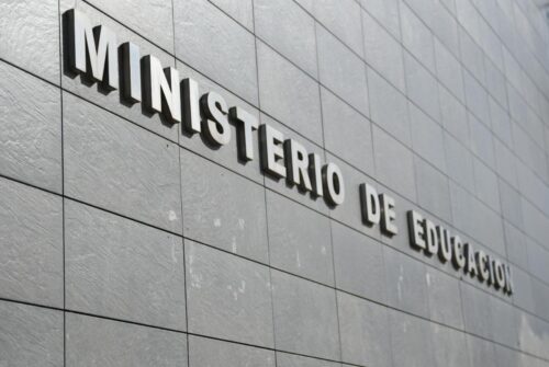 Educación: Provincia otorgará un bono extraordinario de 250 mil