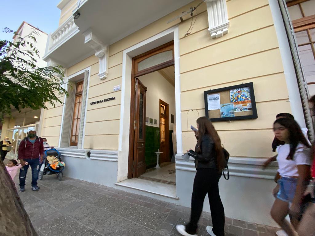 YA SE PUEDE VISITAR “LA LLEGADA” DE GUSTAVO CANDELLERO
