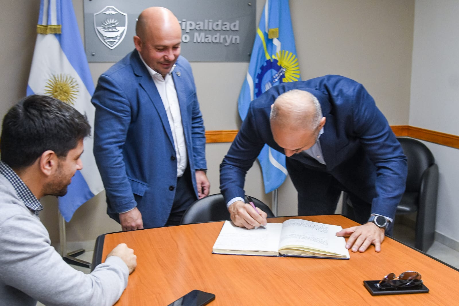 ROBERTO NEME ASUMIÓ COMO EL NUEVO SECRETARIO DE DESARROLLO COMUNITARIO DE LA MUNICIPALIDAD DE PUERTO MADRYN