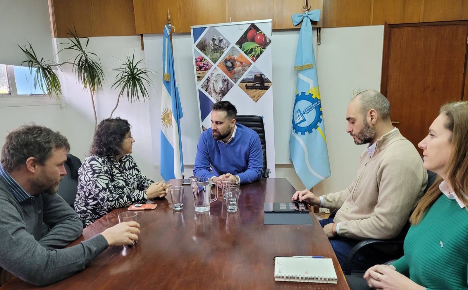 AUTORIDADES DE UTN CHUBUT ANALIZARON CON CAVACO EL AVANCE PROVINCIAL EN EL CULTIVO DE MACROALGAS