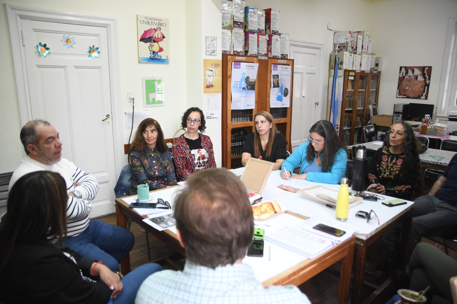 AUTORIDADES DE EDUCACIÓN MANTUVIERON UN ENCUENTRO CON DIRECTORES DE BIBLIOTECAS PEDAGÓGICAS