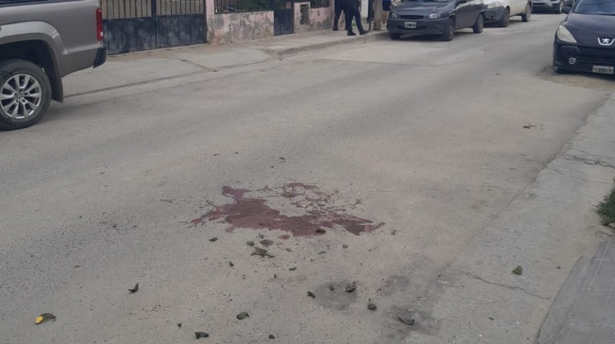 ENCONTRARON A DELINCUENTE ROBANDO Y LE DIERON UNA PALIZA