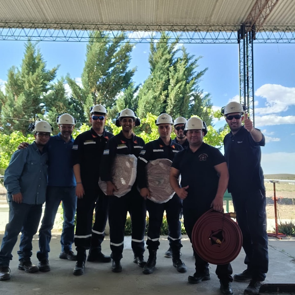 BOMBEROS VISITARON LA PLANTA PROPULSORA DE GAS TGS