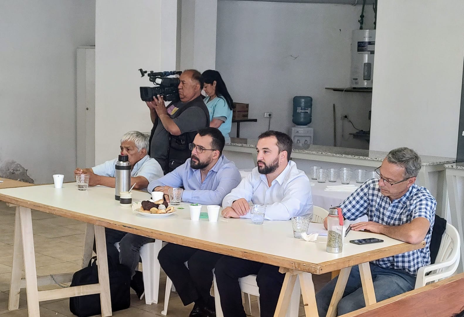 CORDILLERA: EL GOBIERNO DEL CHUBUT Y MUNICIPIOS COORDINAN TRABAJOS VIALES