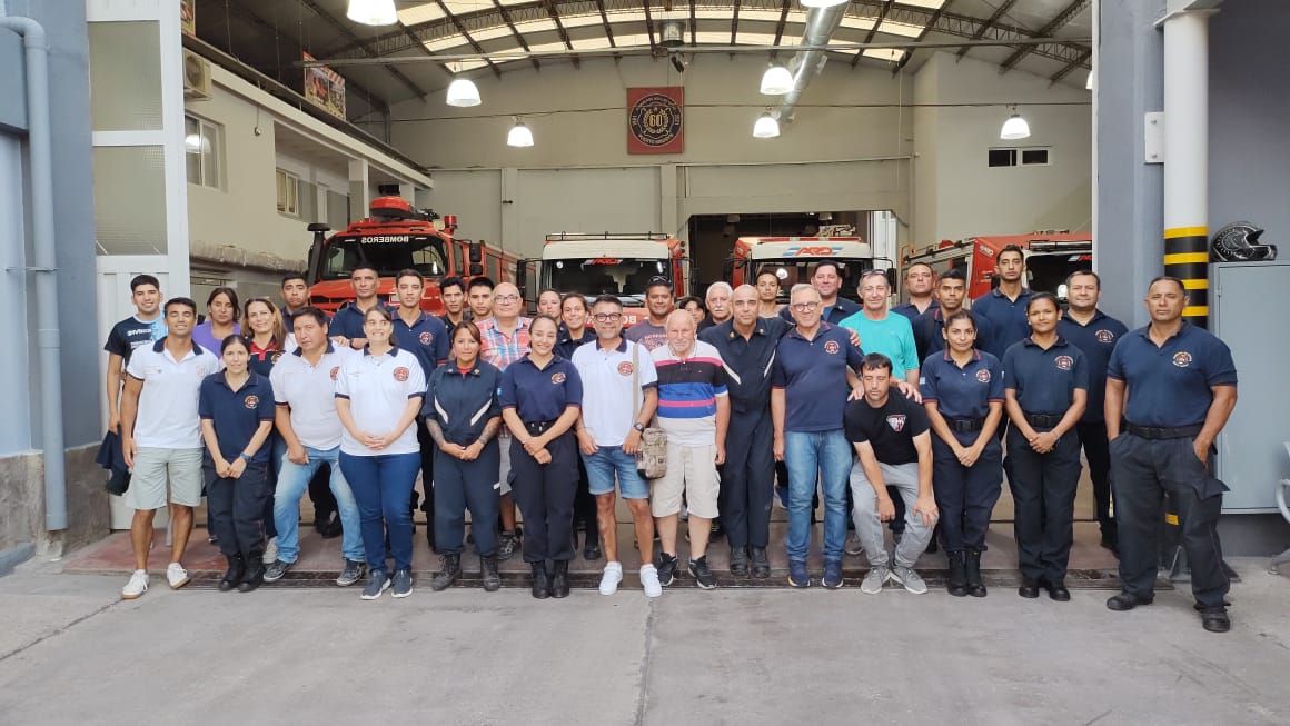 LOS BOMBEROS DE MADRYN RENOVARON AUTORIDADES