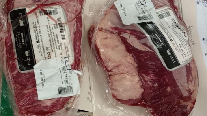 DEMORAN A UN HOMBRE POR HURTAR CARNE DE UN SUPERMERCADO