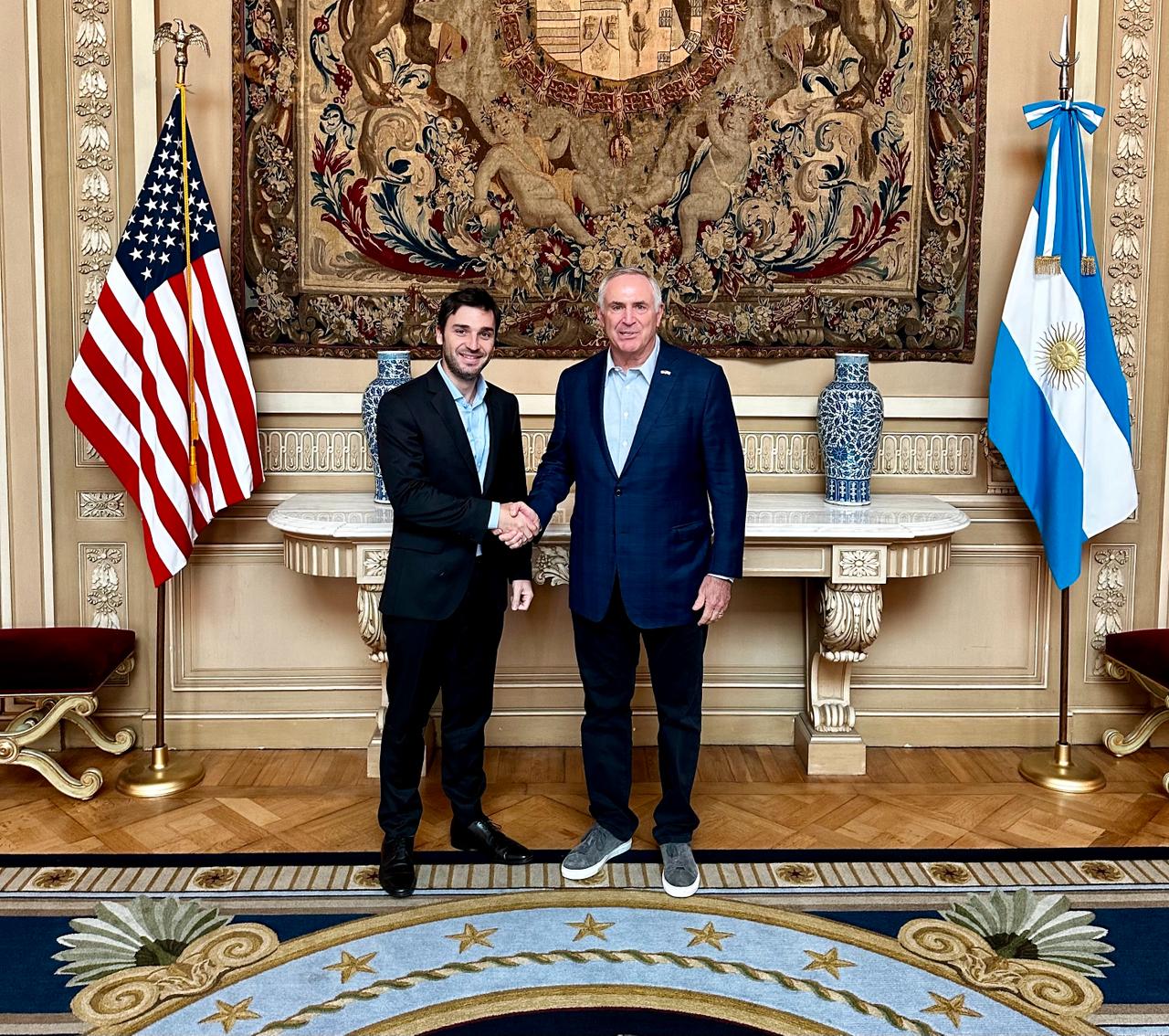 PROVINCIA ACORDÓ TRABAJAR EN CONJUNTO CON LOS ESTADOS UNIDOS EN EL MARCO DE LOS INCENDIOS EN LA CORDILLERA