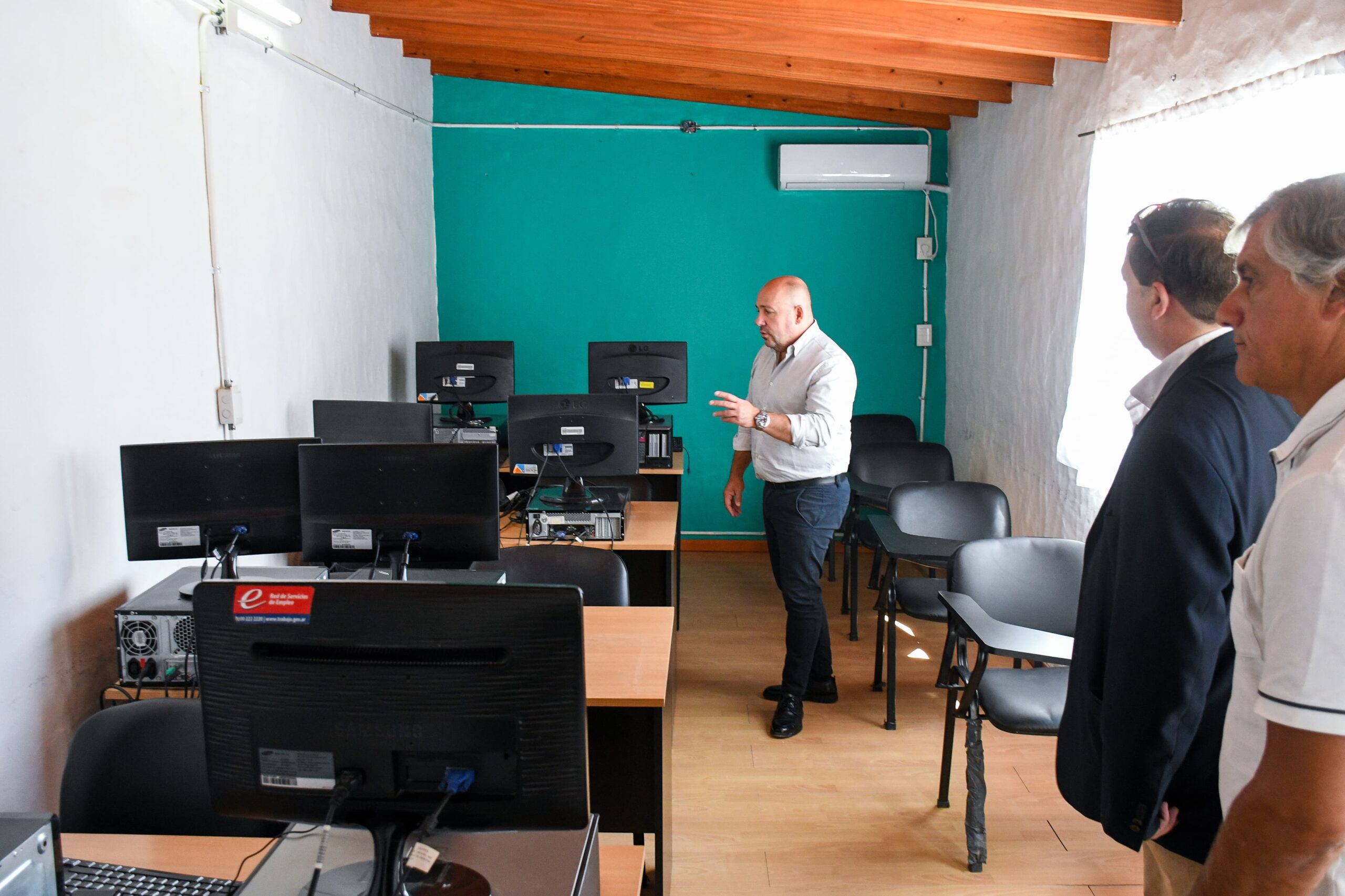 Presentan nuevos espacios para avanzar en la inclusión laboral