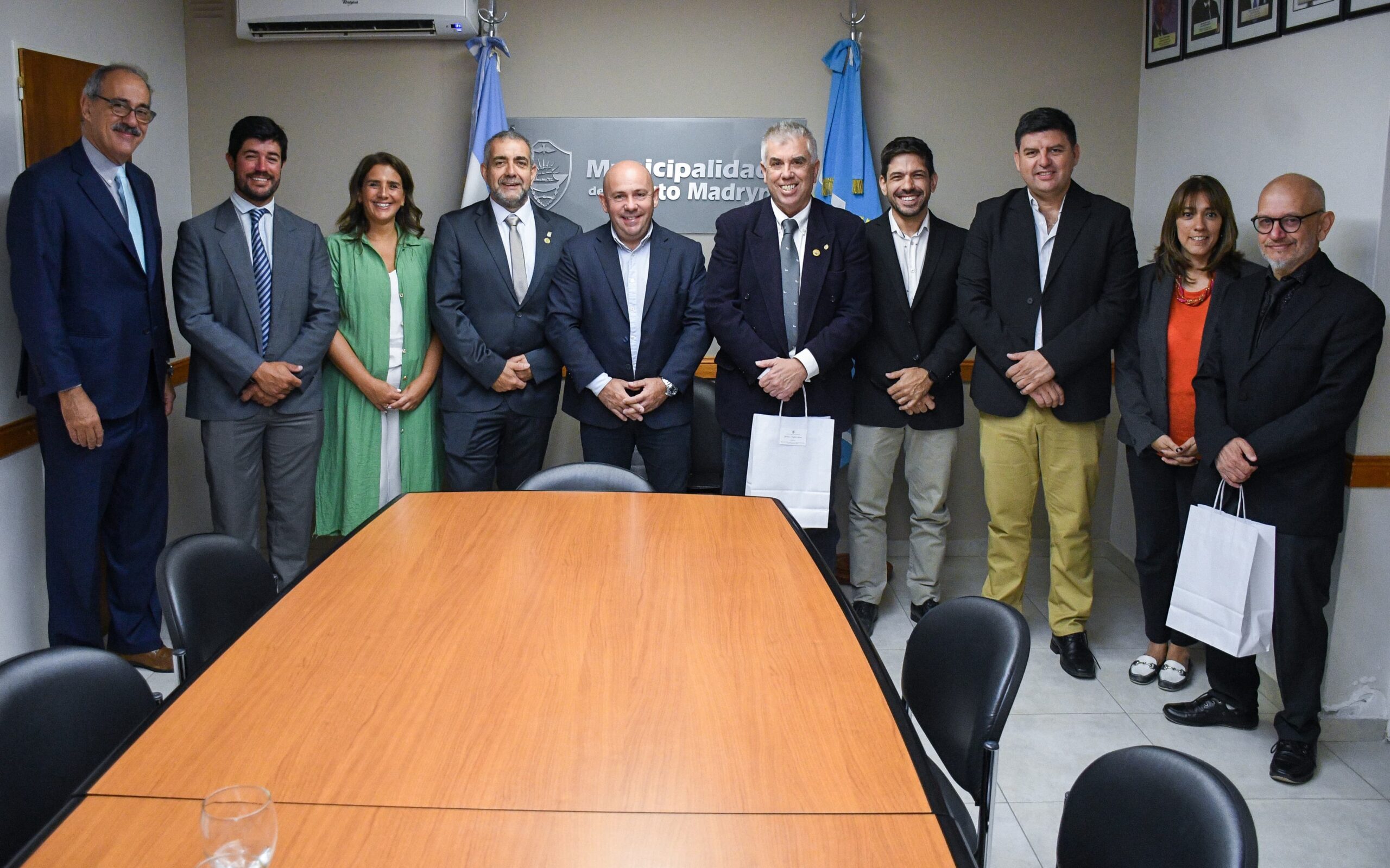 MADRYN FIRMÓ UN ACUERDO DE HERMANAMIENTO CON EL DEPARTAMENTO URUGUAYO DE MALDONADO