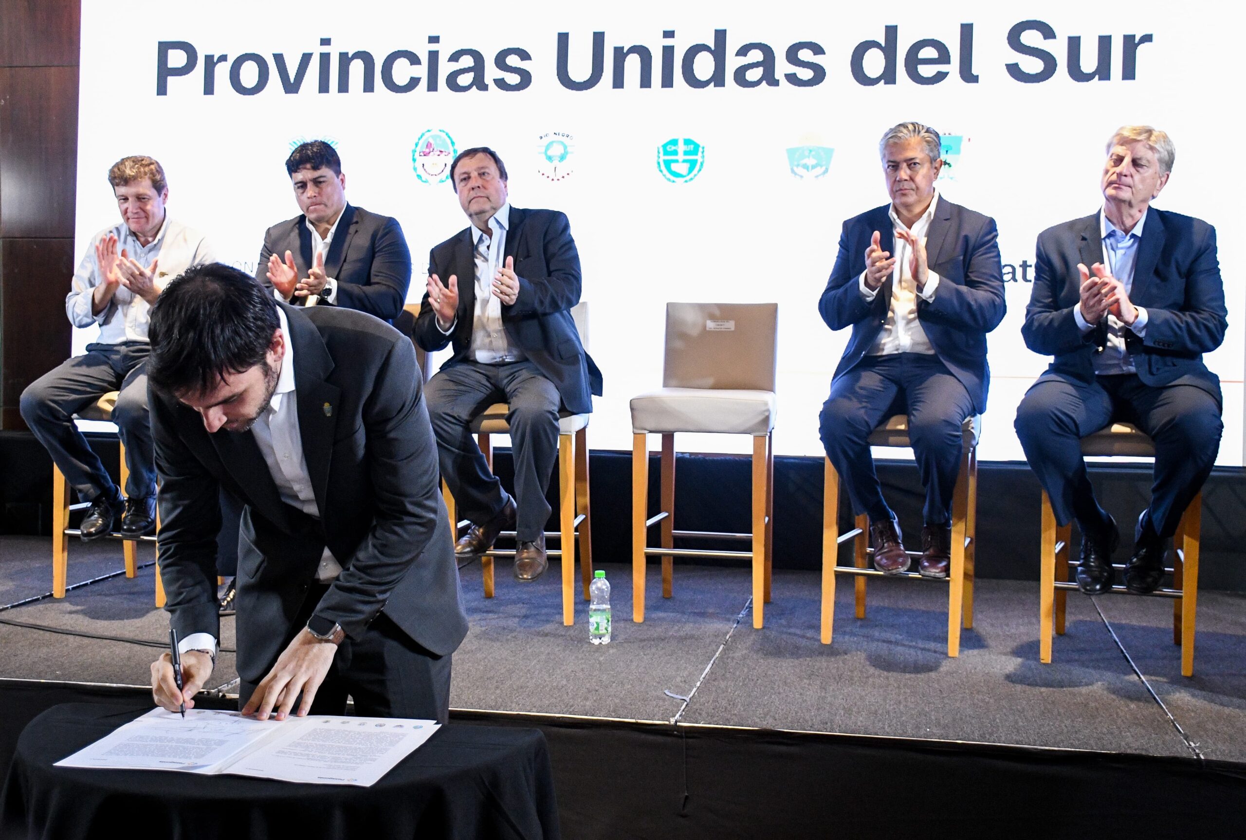 Madryn fue sede del encuentro de gobernadores de toda la patagonia
