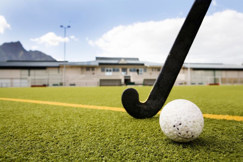 Jugadora de hockey será imputada por pegarle con palo en la cabeza a una rival durante un partido
