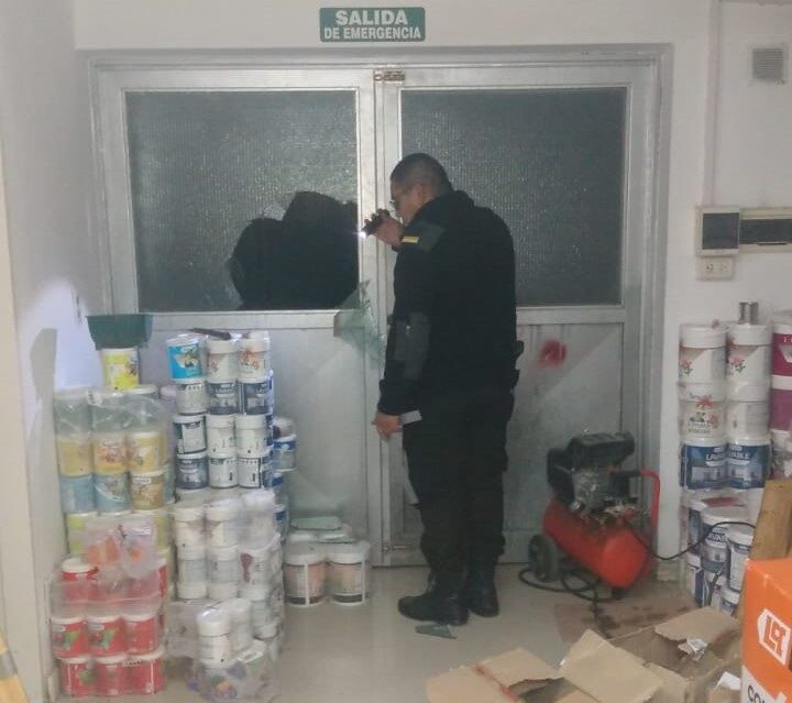 Intentó robar en dos comercios y lo detuvieron