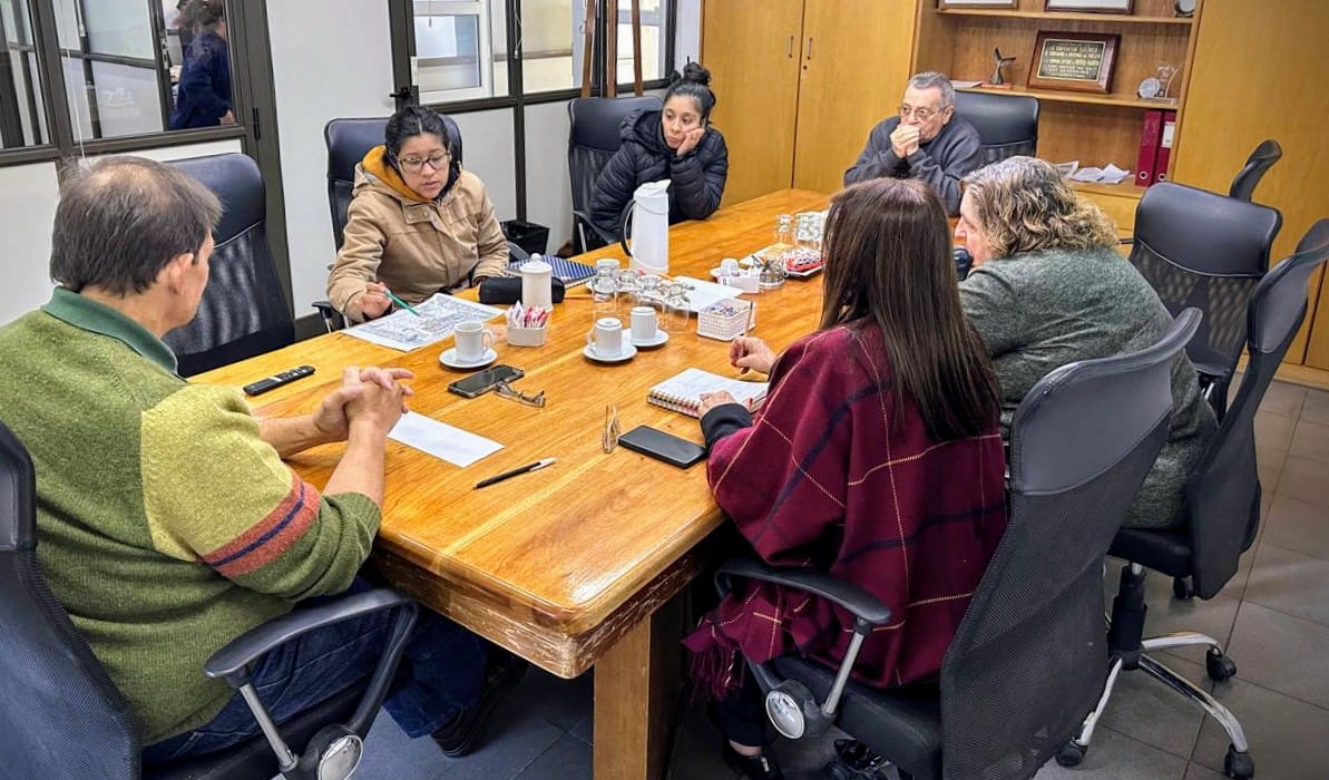Autoridades de Servicoop continúan las reuniones con representantes barriales