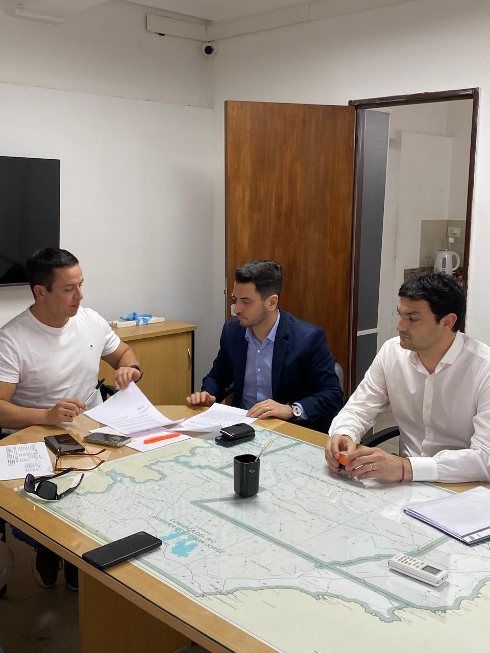 Principio de acuerdo entre la Cámara de Flota Amarilla de Chubut y el SOMU