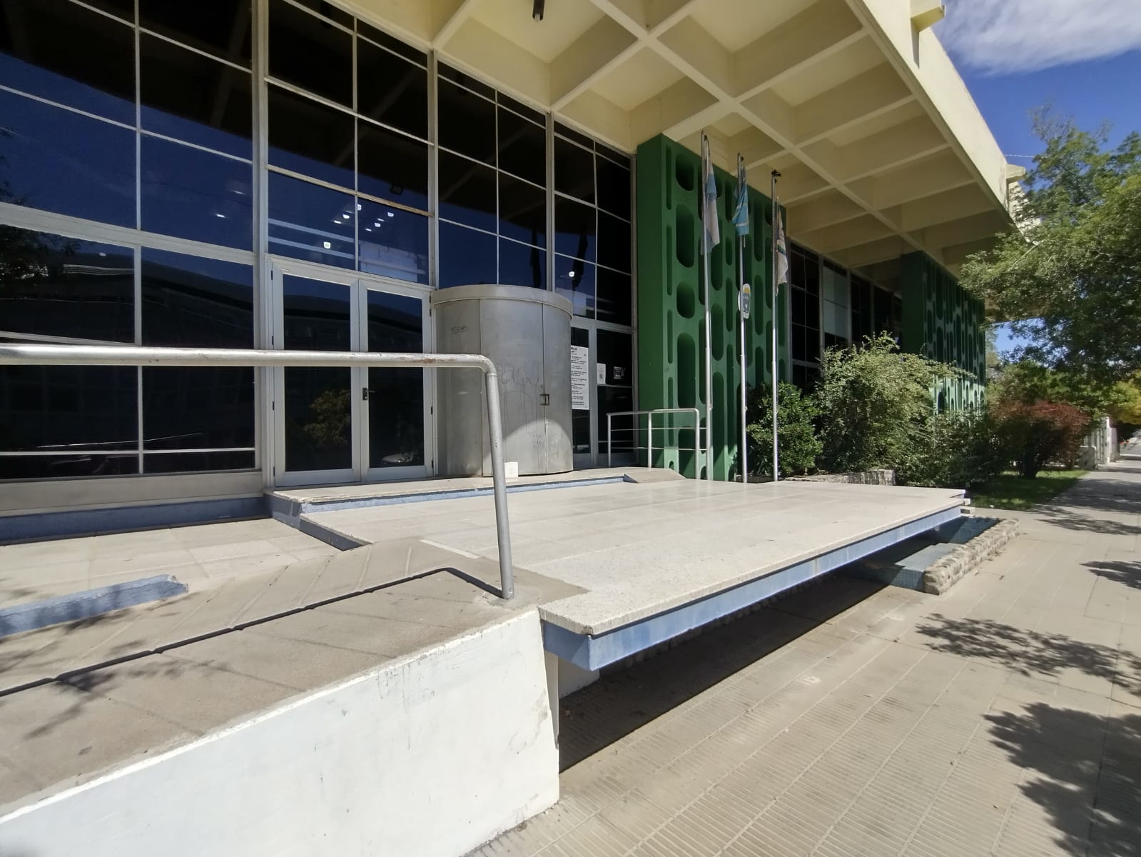 Vuelve a cerrar la Casa Central del ISSyS y se mantienen los canales virtuales de atención