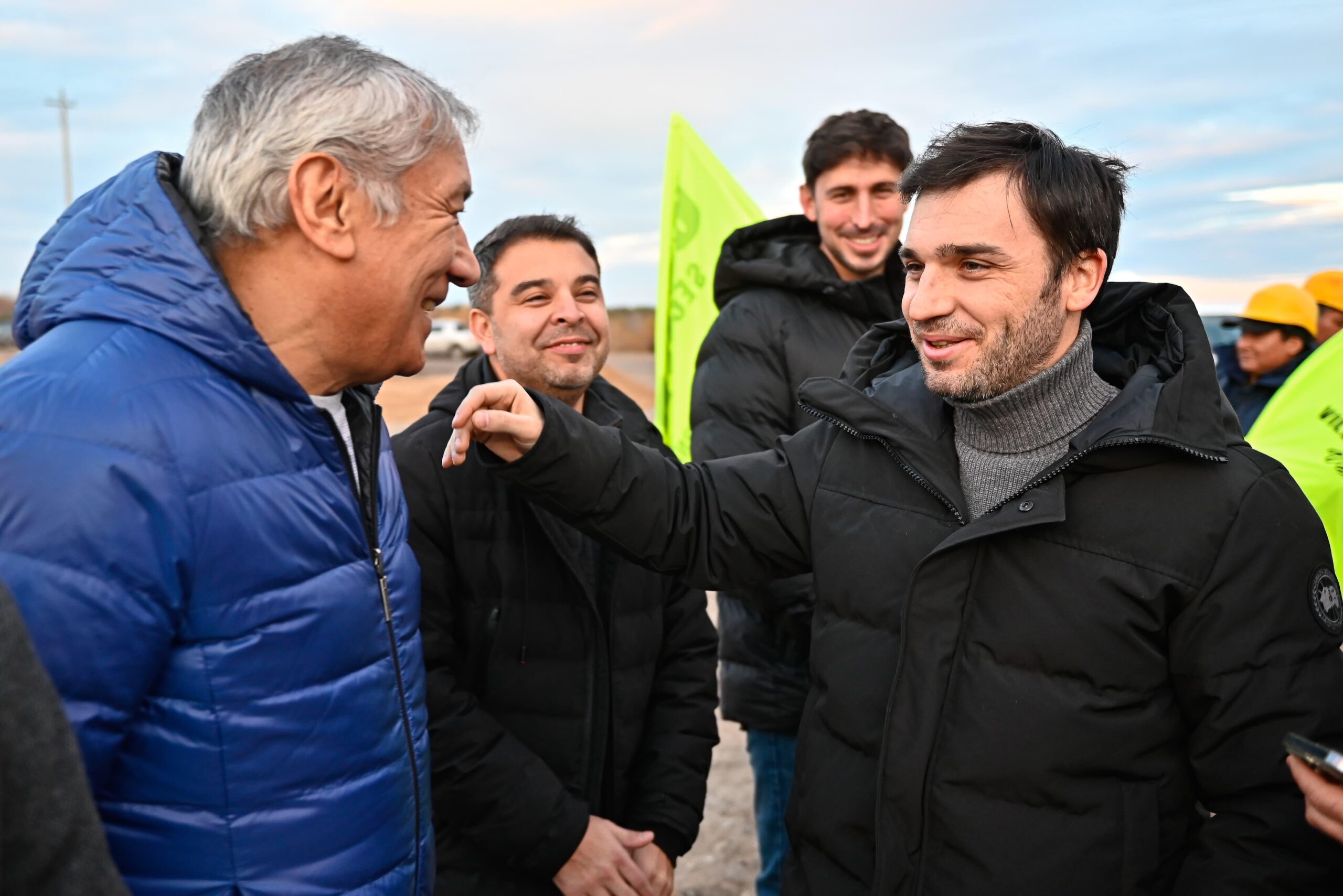 Torres encabezó en Trelew la firma del inicio de obra de 26 nuevas viviendas para afiliados al SEC