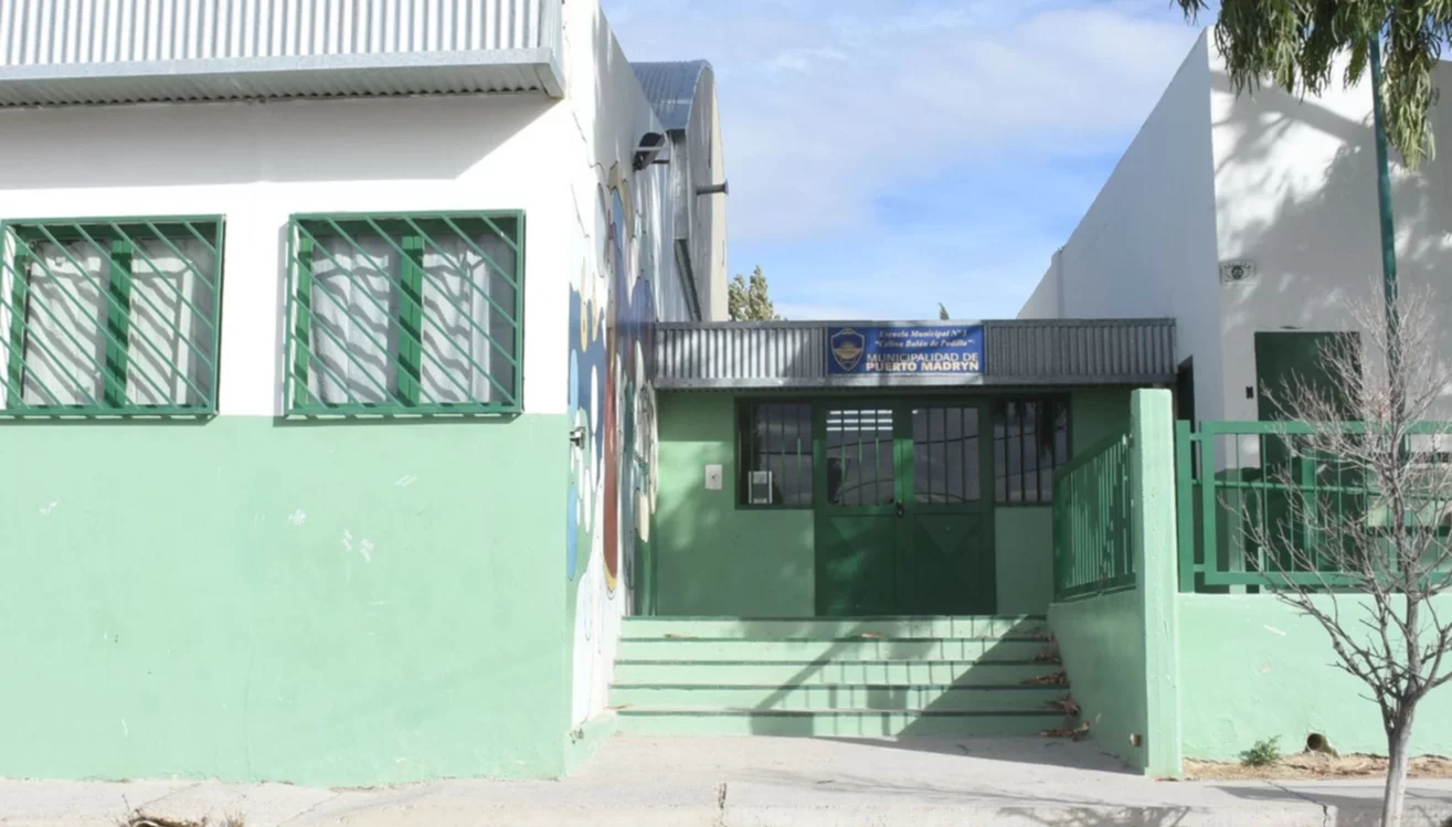 Emotivo homenaje a la profesora Marcela Valiñas en Puerto Madryn