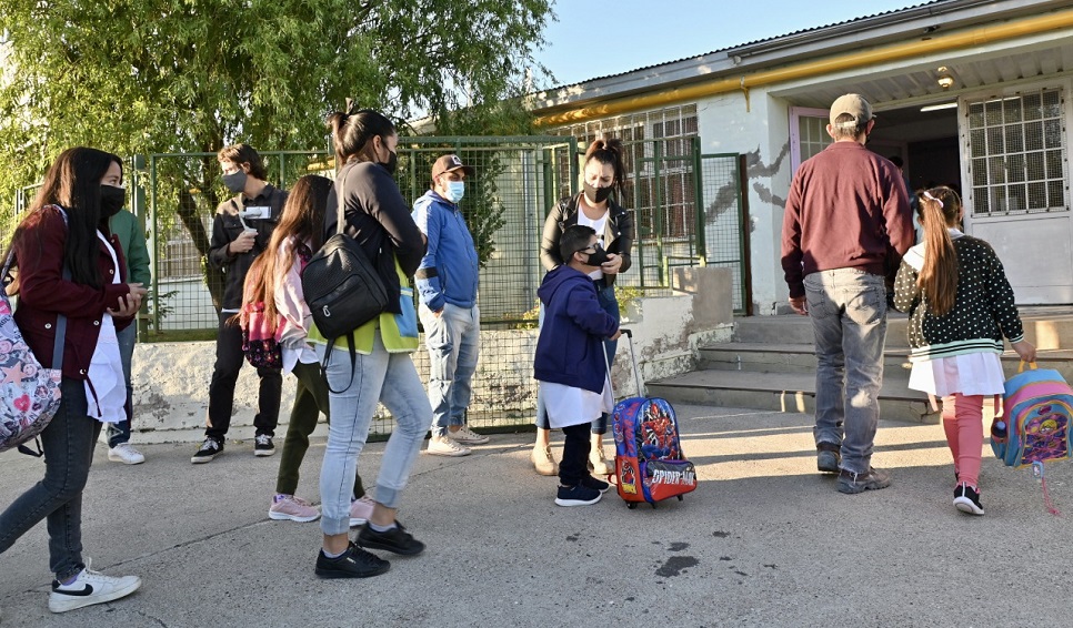 Especialistas del CENPAT trabajan junto a escuelas para reducir el contagio de enfermedades respiratorias