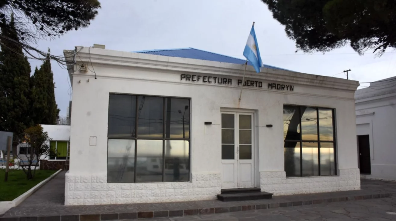 Cambio de mando: Savino Godoy asume como nuevo jefe de la Prefectura en Madryn