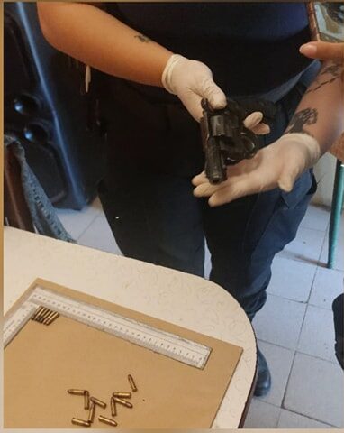 Operativo policial por caso de violencia familiar deja un arma y municiones secuestradas