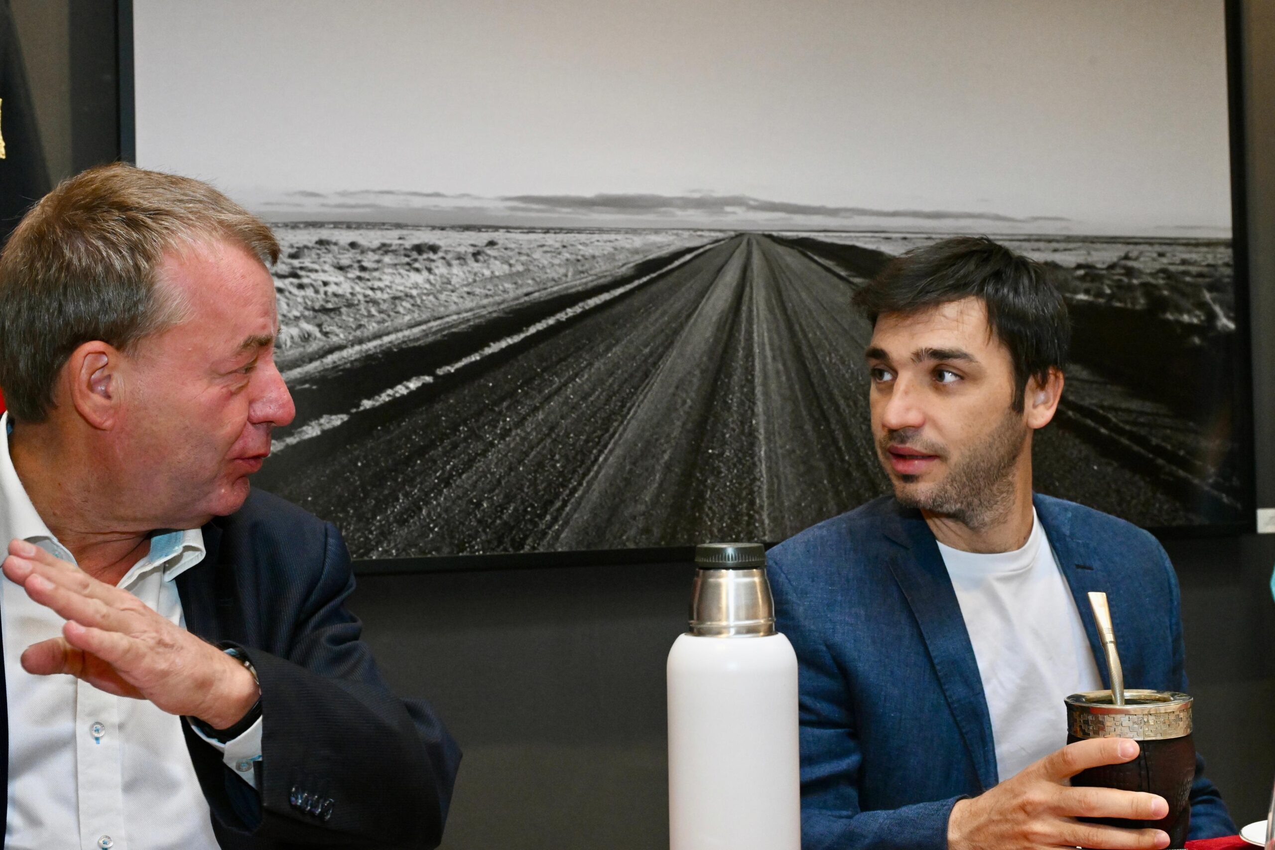 Torres recibe al embajador de Alemania para impulsar proyectos energéticos y productivos