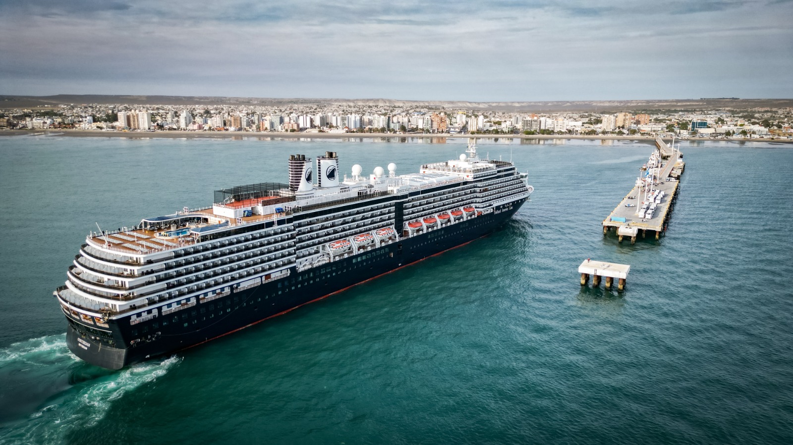 El Oosterdam arribó de vuelta en la ciudad y refuerza la temporada de cruceros en Chubut