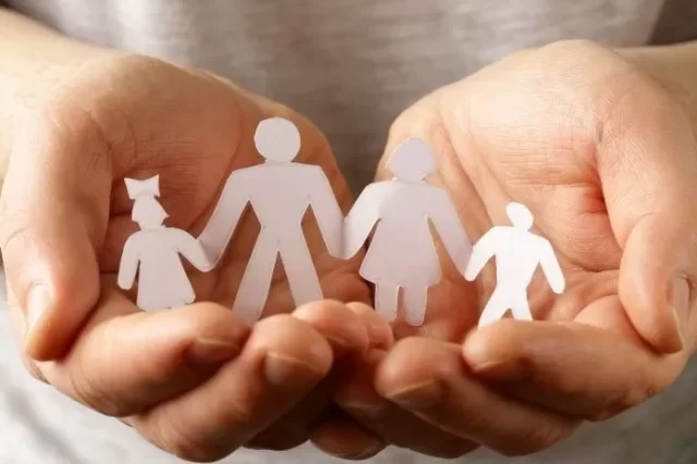 Convocan a familias de acogimiento para brindar cuidado transitorio a dos hermanos
