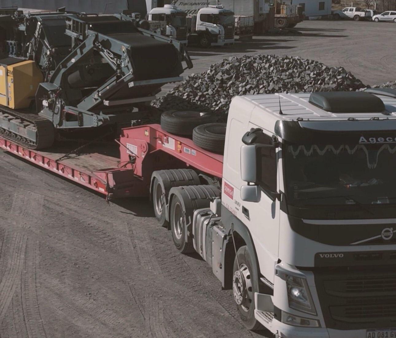 Provincia avanza con la obra de la Autovía Puerto Madryn-Trelew: llegaron equipos que producirán 40 mil toneladas de asfalto