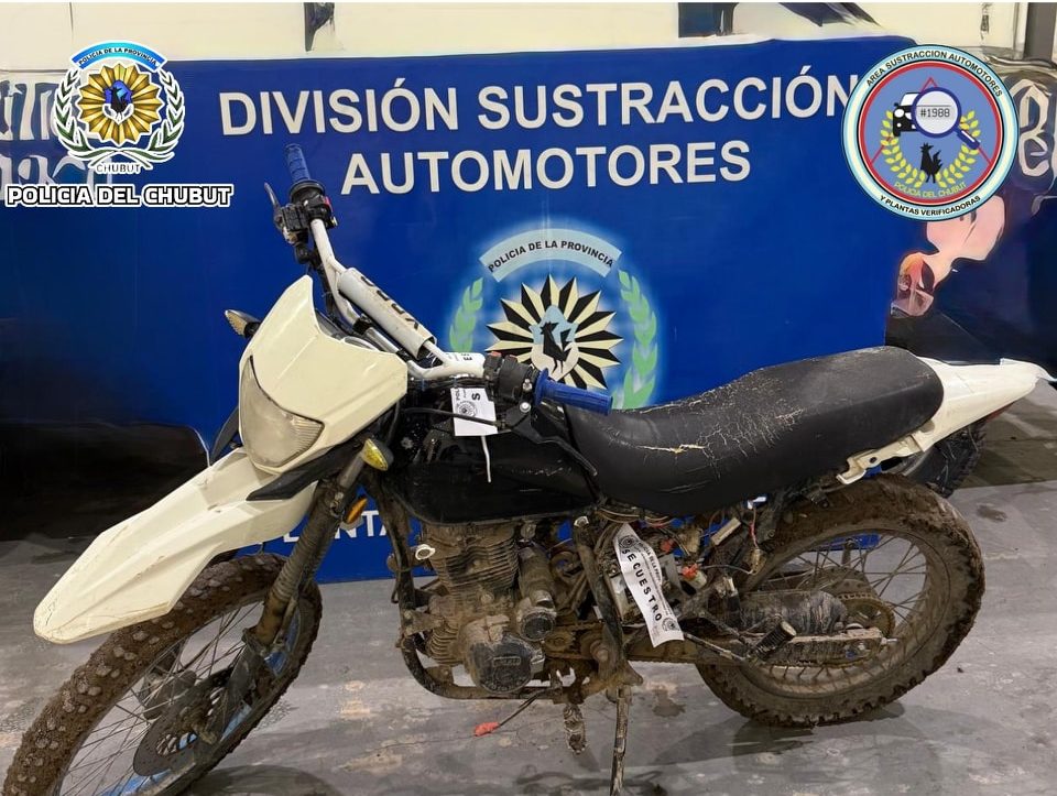 Policía recupera en Trelew una moto robada en Madryn