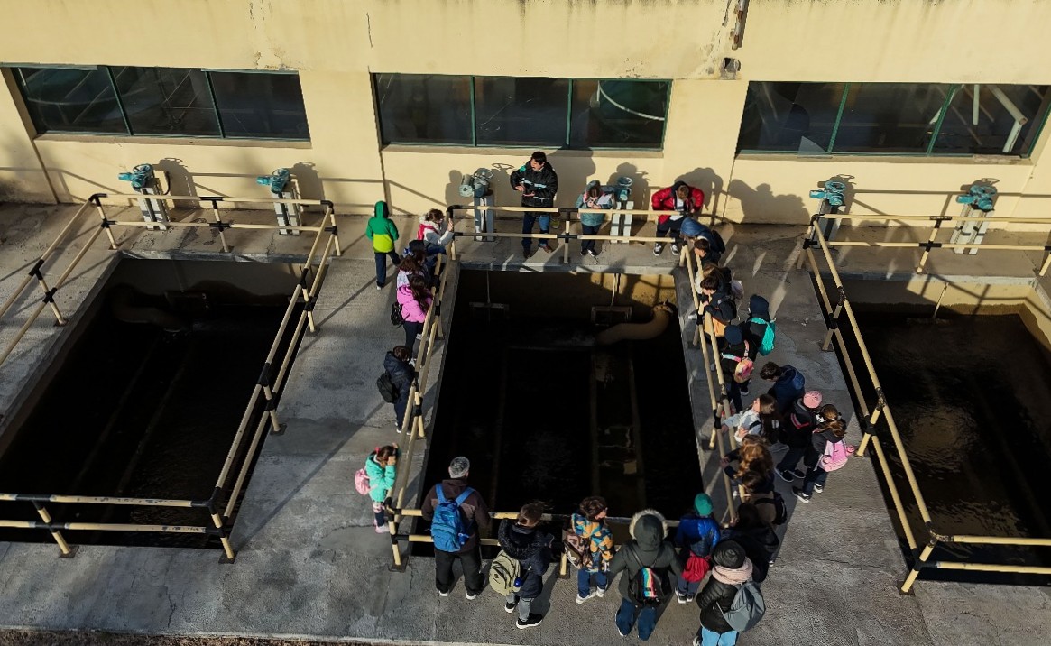 Estudiantes de la Escuela de la Costa visitaron la planta potabilizadora de Servicoop