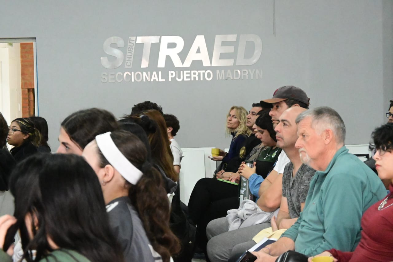 MÁS DE 150 PERSONAS ASISTIERON A LA JORNADA SOBRE “PSICOLOGÍA APLICADA AL DEPORTE”