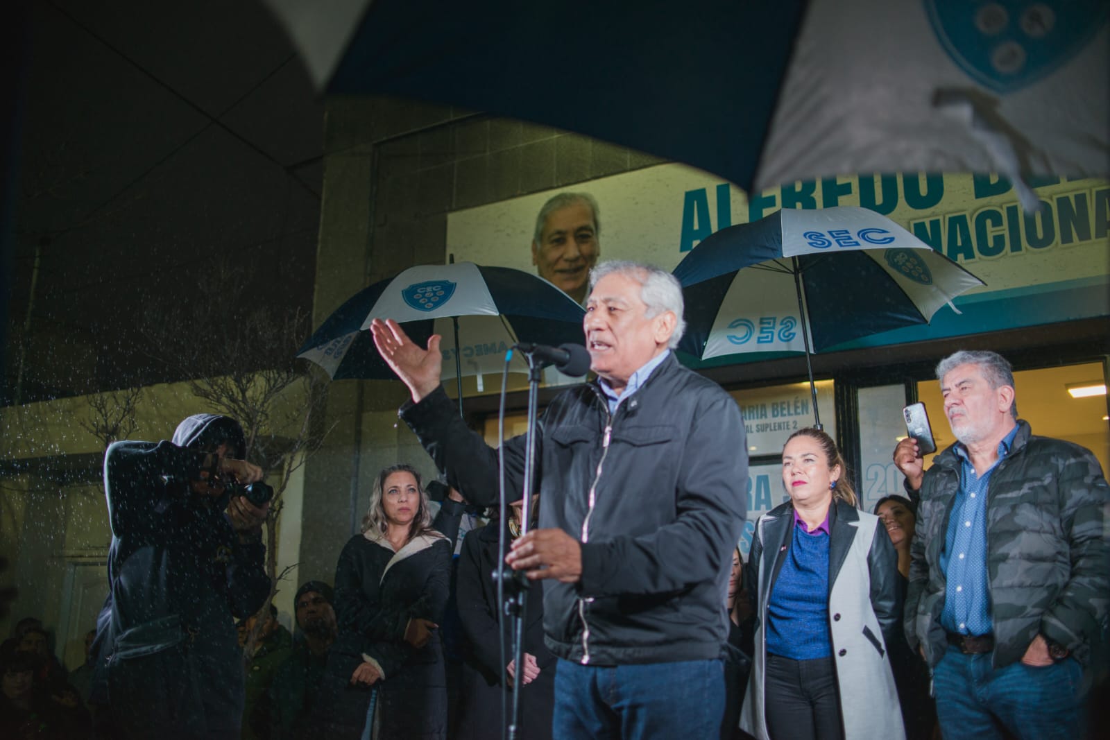 Béliz: “Nuestra obligación es con los trabajadores y los jubilados, no con los grandes poderes”