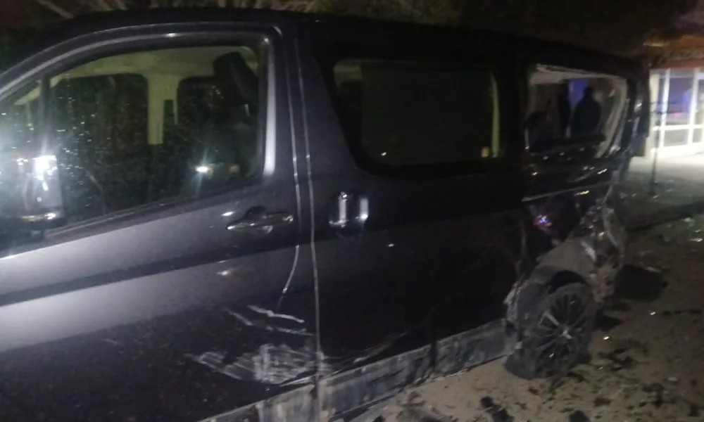 Conductor alcoholizado chocó contra tres autos estacionados en Puerto Madryn