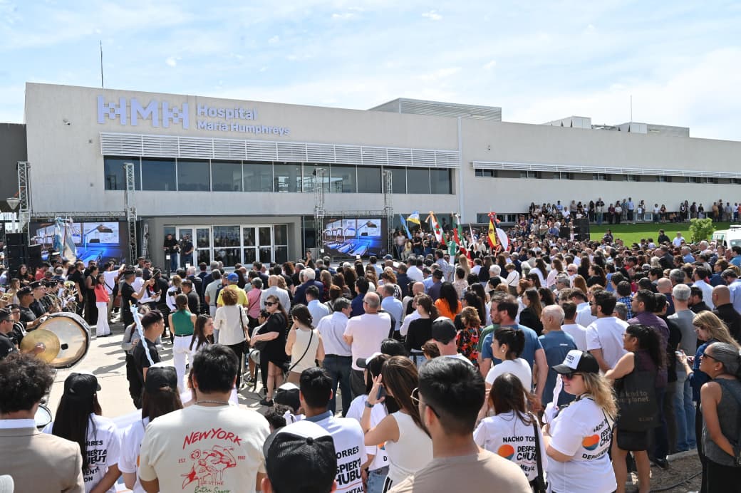 Torres habilitó el Hospital de Alta Complejidad en Trelew