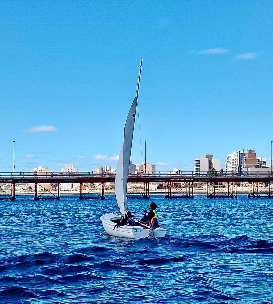 La Escuela Náutica cerró el año con nuevas experiencias para estudiantes de la Escuela 222