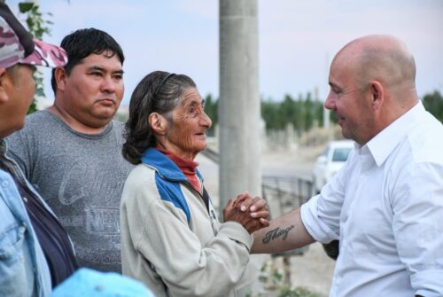 Sastre inauguró la red de energía eléctrica en el Parque Agroforestal
