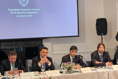 Torres se reunió en Estados Unidos con empresarios, inversores y directivos de bancas multinacionales