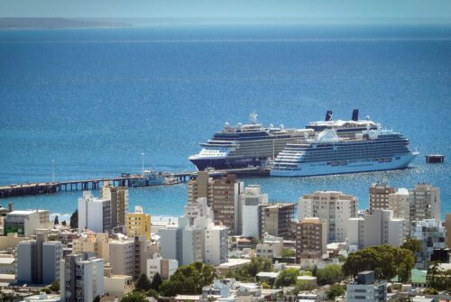 Madryn cierra el año con el arribo de dos cruceros de lujo